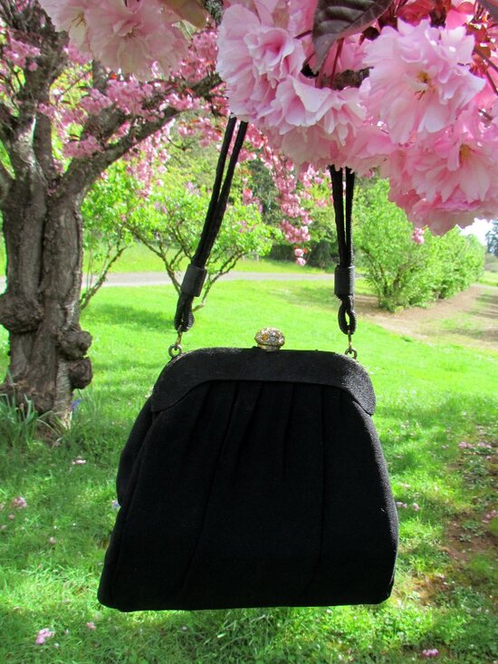 VINTAGE Handbags - ANTIQUE PURSE, SMALL BLACK w RHINESTONE KNOB CLOSURE, VICTORIAN TO 1940s VINTAGE